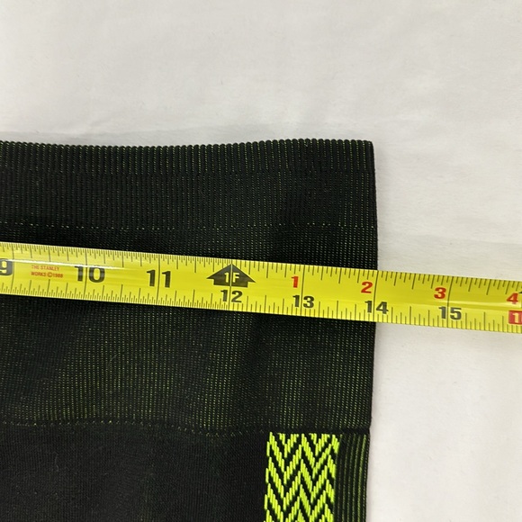 Fabletics High Waisted Seamless Leggings - Picture 3 of 7